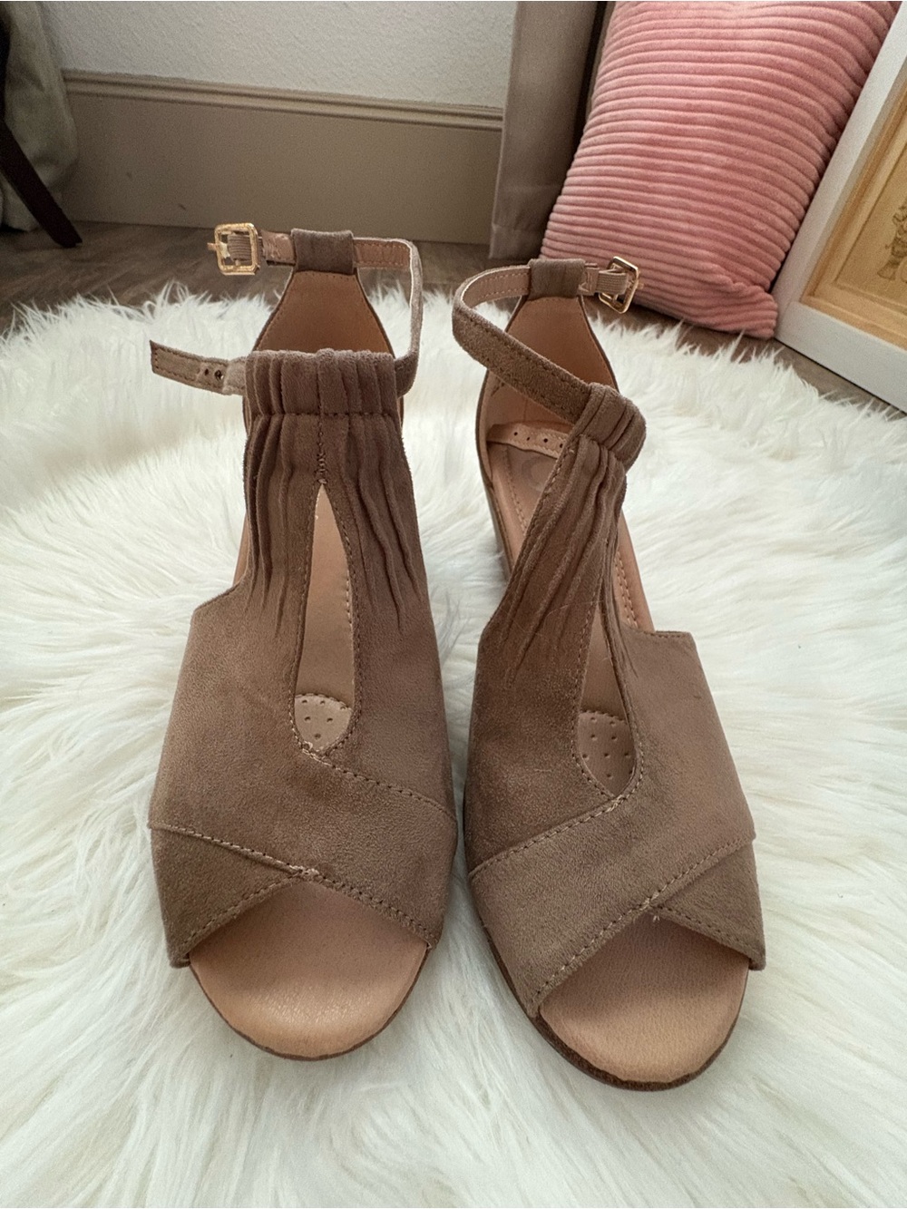 Women’s Taupe Suede Ankle-Strap Peep-Toe Sandals